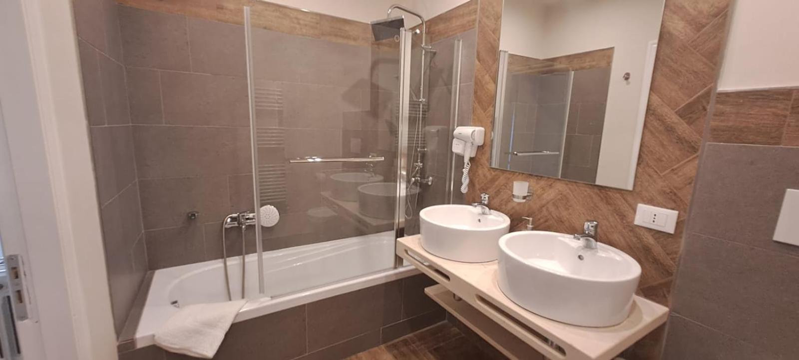 Chez Tata' - Sce Tata Bed & Breakfast Rossano Stazione ภายนอก รูปภาพ